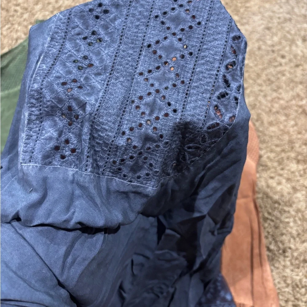 Agnes & Dora Woven Eyelet Tank Bundle - Picture 8 of 10
